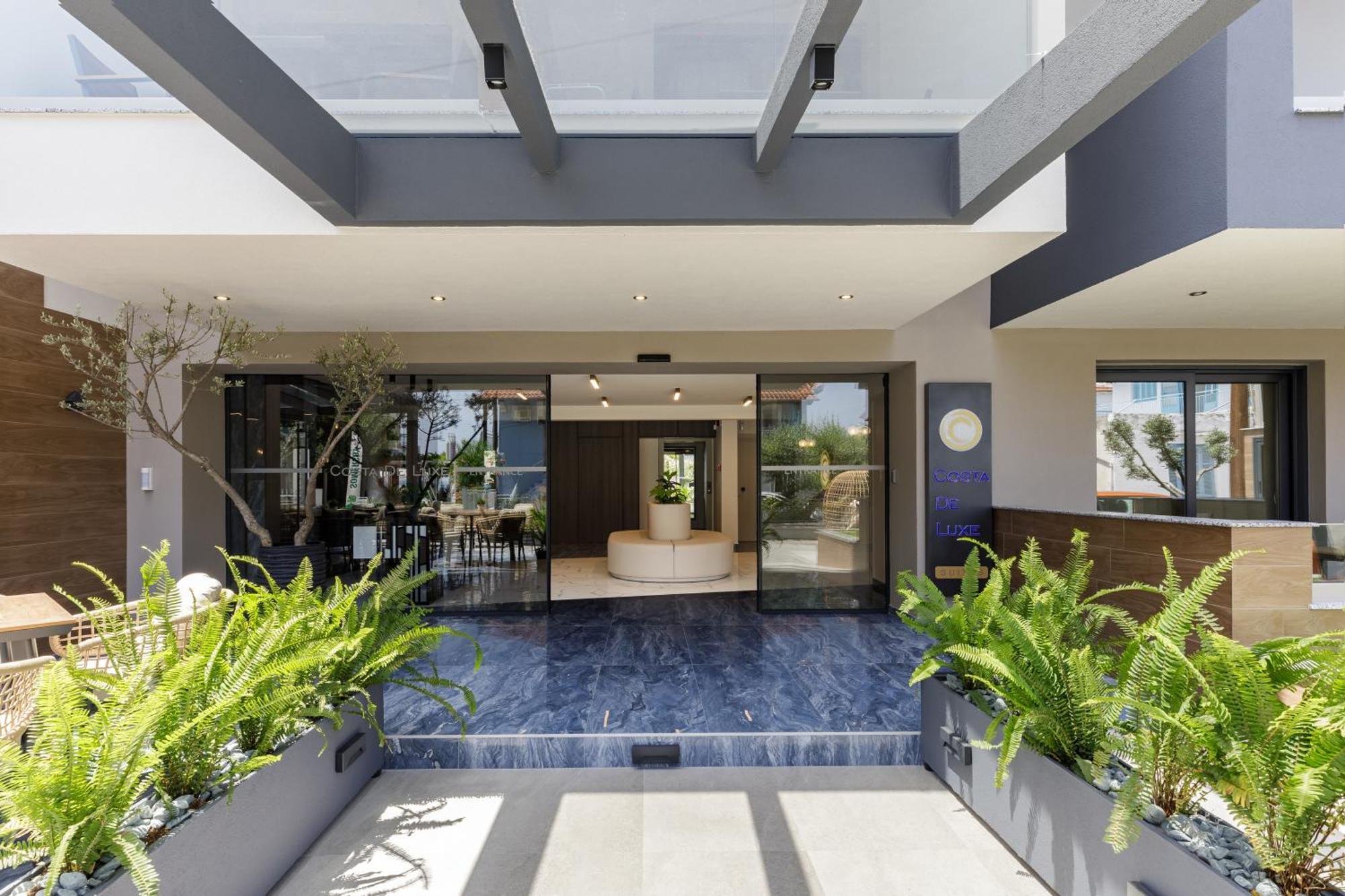 ليبتوكاريا Costa De Luxe Suites المظهر الخارجي الصورة